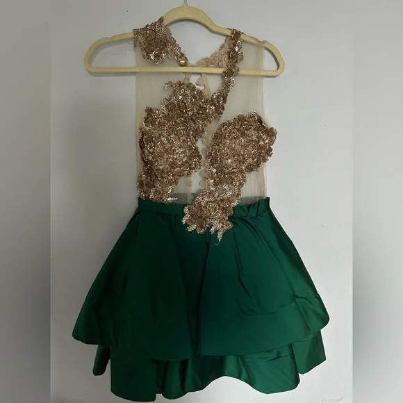 sachin and babi light blue dress Emerald Green Dress With Gold Jewelry